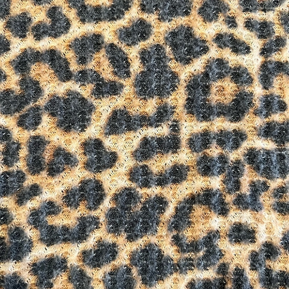 Summer 10 Waffle knit Leopard Print Long Sleeve Top Size Large EUC - Picture 6 of 6